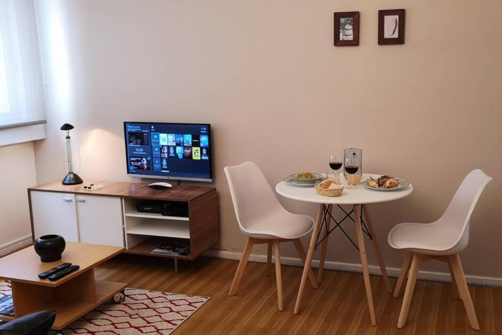 부에노스아이레스 2 Ambientes En Almagro En Av Corrientes Para 2 Personas 아파트 외부 사진